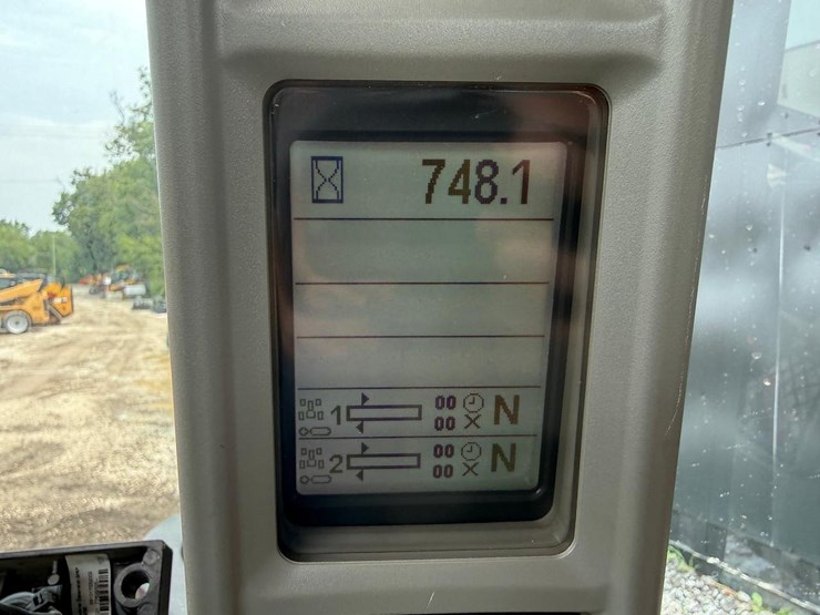 case-ih-vestrum-100-image-22