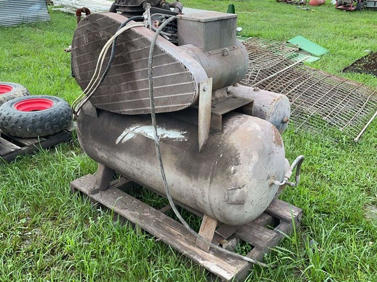 large-air-compressor-image-2