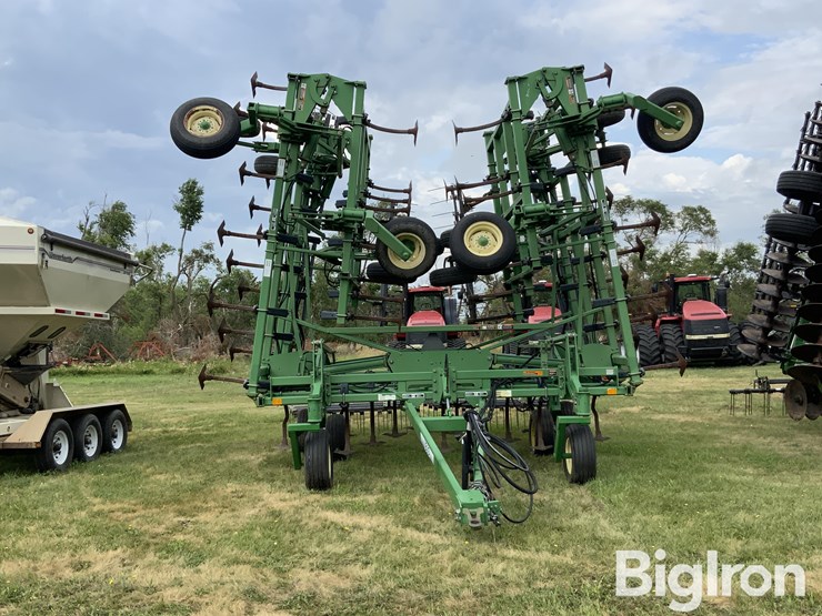 john-deere-1810-image-2