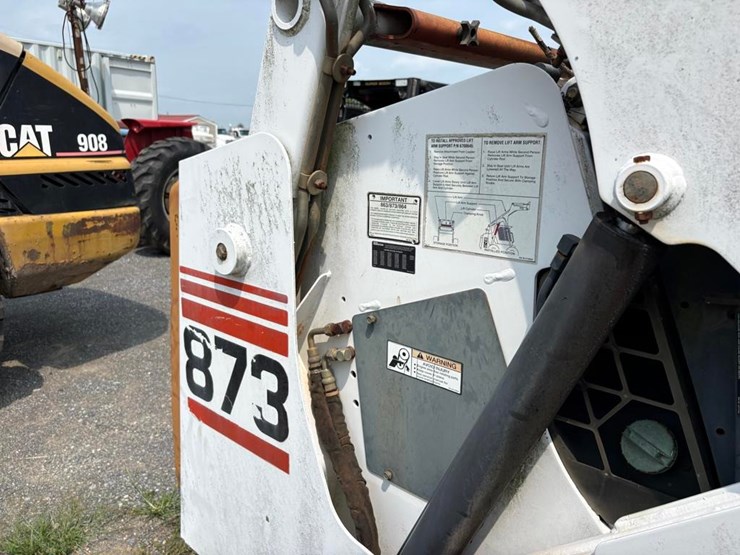 bobcat-873-image-11