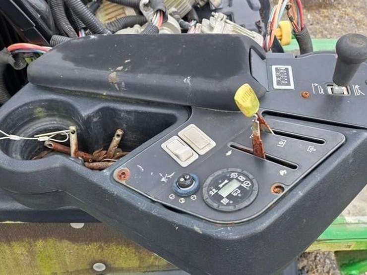 john-deere-8000-image-17