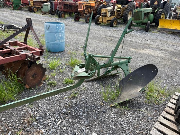 john-deere-2-image-2