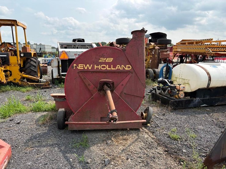 new-holland-28-image-1