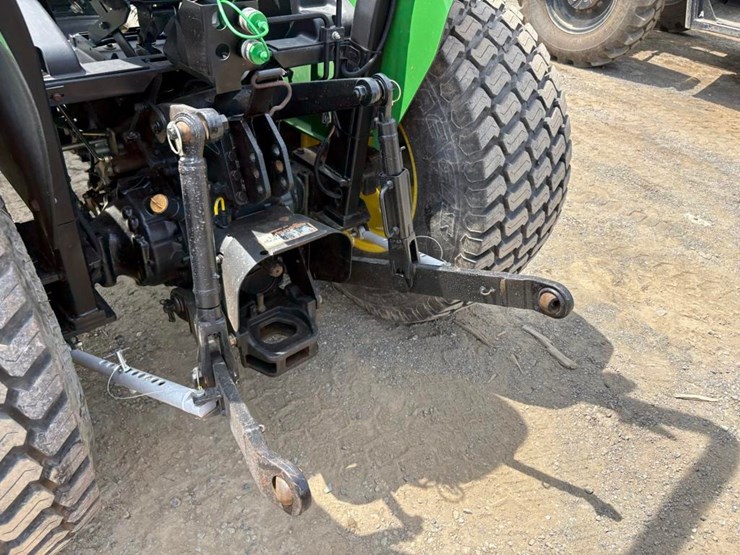 john-deere-4120-image-21
