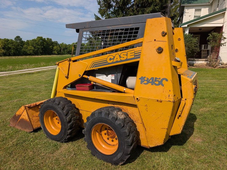 case-1845c-image-3