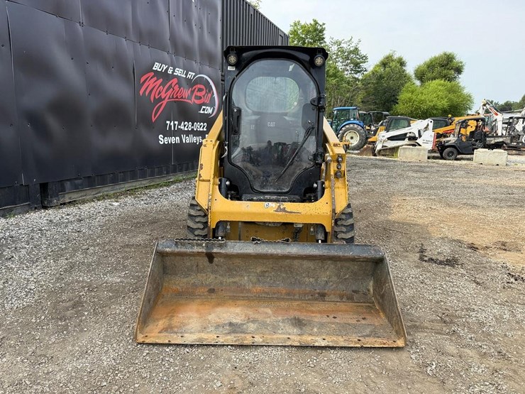2023-caterpillar-226d-image-7