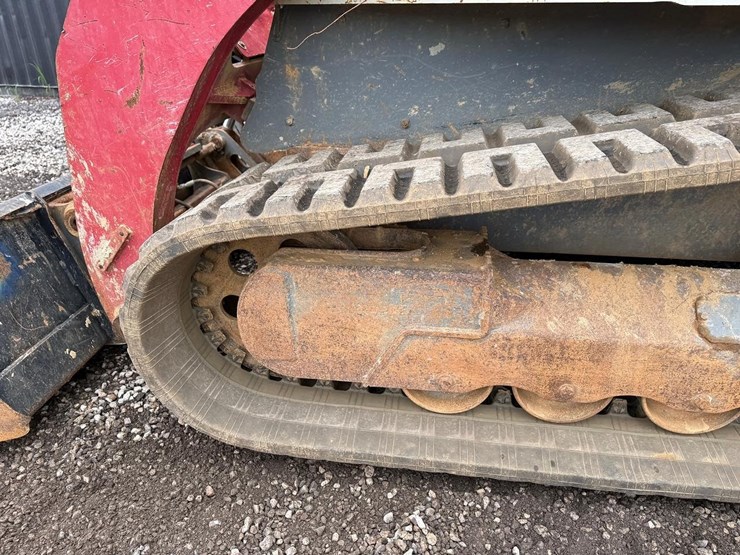 2018-takeuchi-tl12r2-image-18