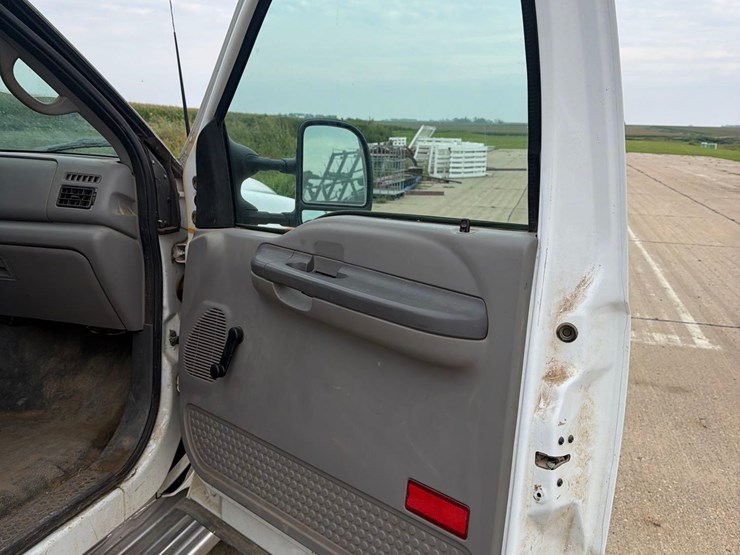 1999-ford-f250-xl-image-25