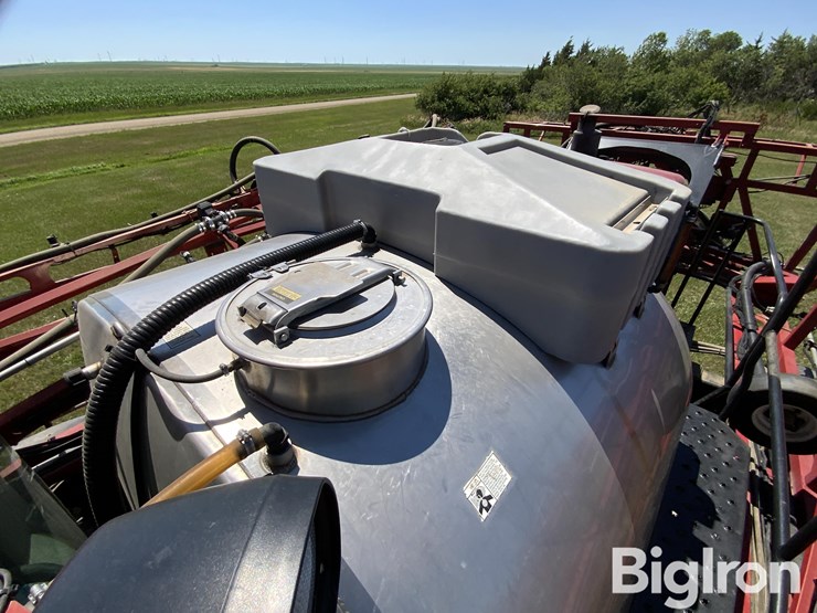 2011-case-ih-patriot-4420-image-14