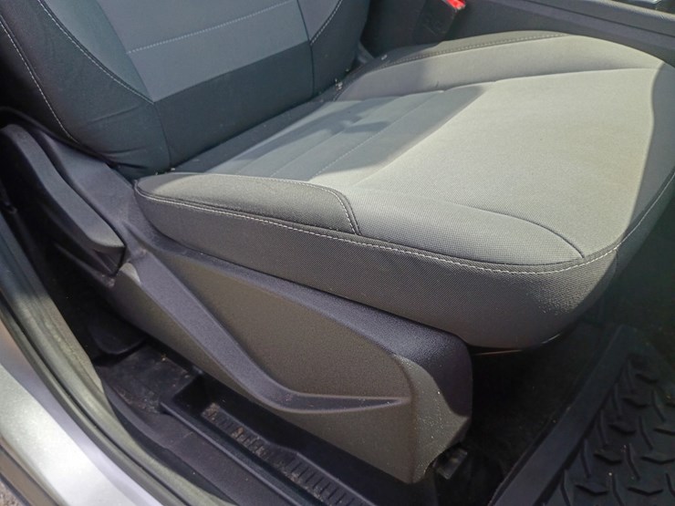 2017-ford-escape-image-32