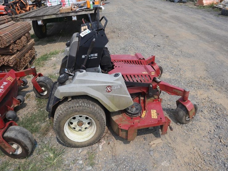 exmark-staris-61in-stand-on-mower-image-9