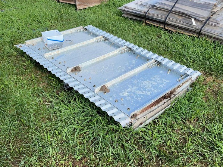walk-through-grain-bin-door-with-bin-bolts-image-1