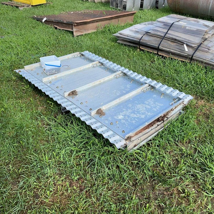 Walk Through grain bin door with bin bolts