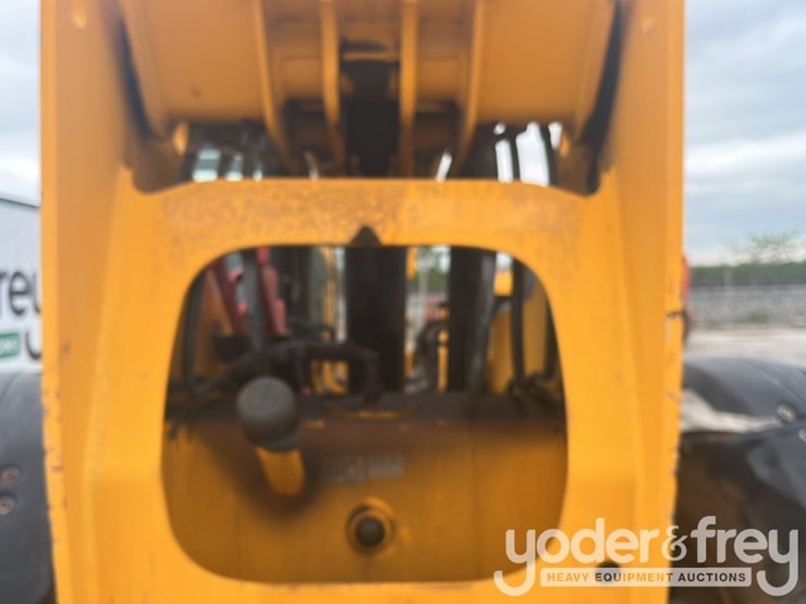 2014-jcb-509-42-image-24