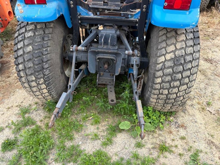 new-holland-tc25d-image-12