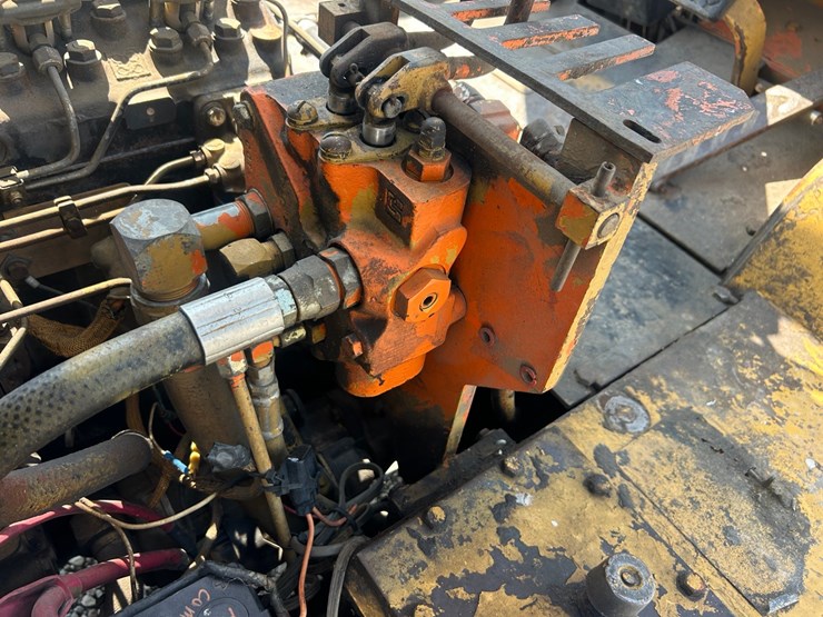 cat-forklift-image-39