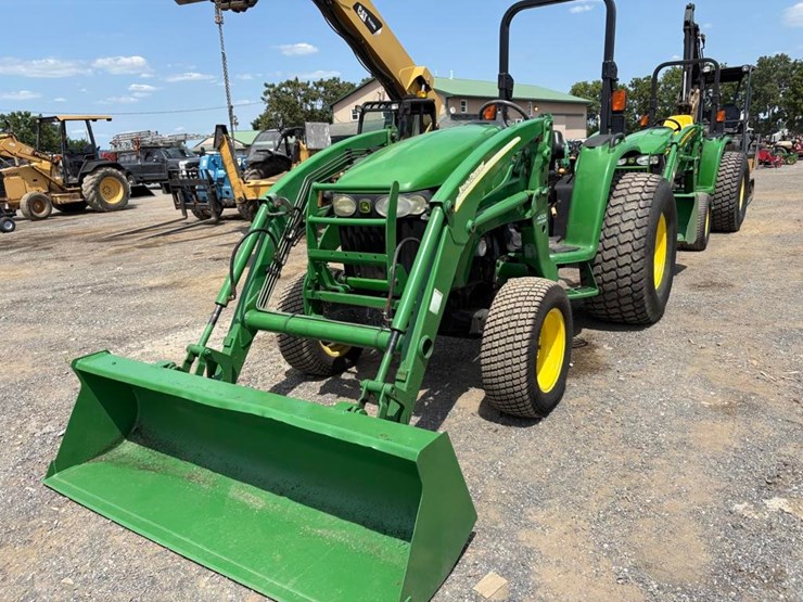 john-deere-4520-image-3