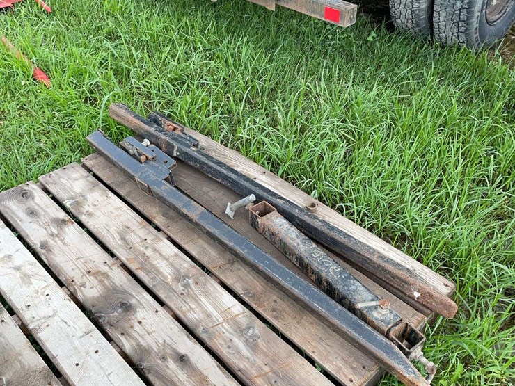 homemade-forks-to-put-on-loader-bucket-image-1