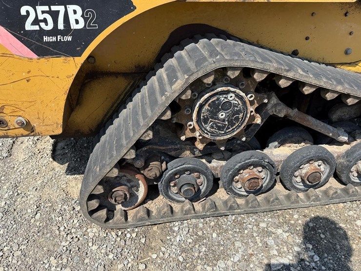2007-caterpillar-257b2-image-11