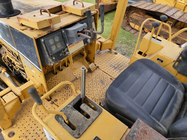 2000-caterpillar-d5c-image-14