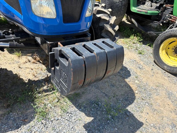 new-holland-boomer-45-image-11