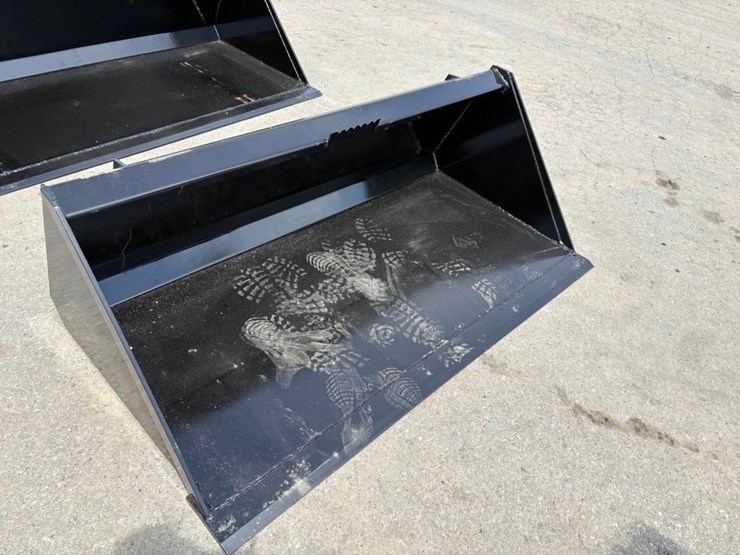60in-bucket-image-2