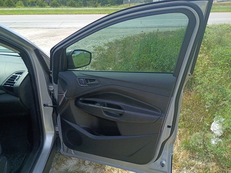 2017-ford-escape-image-30