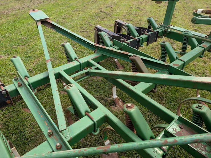 john-deere-1010-image-37