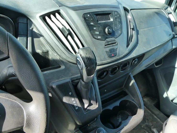 2017-ford-transit-image-11