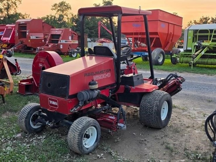 2003-toro-reelmaster-5200d-image-4