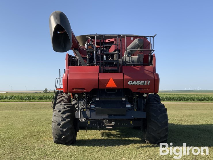 2011-case-ih-8120-image-6