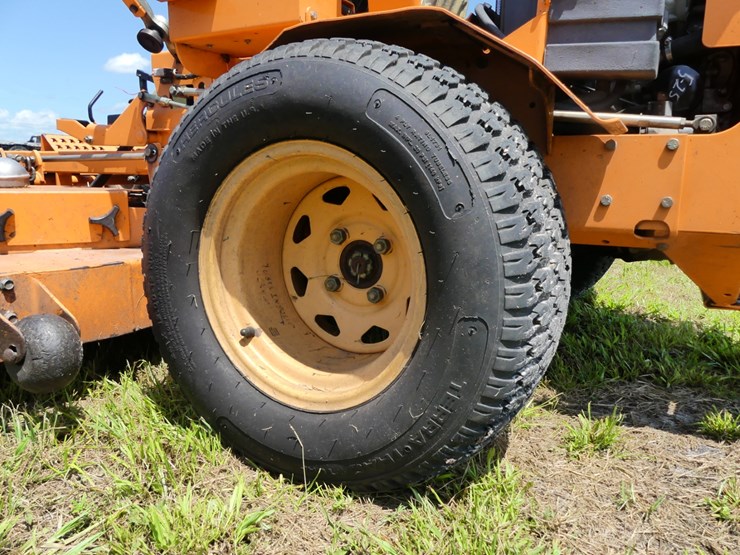 2013-scag-turf-tiger-lawn-mower-image-5