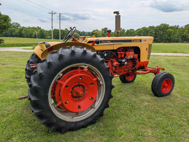 case-730-tractor-image-5