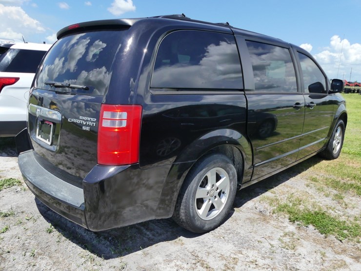 2010-dodge-grand-canyon-se-image-3