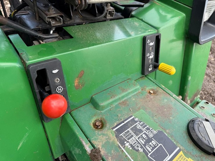 john-deere-755-image-24