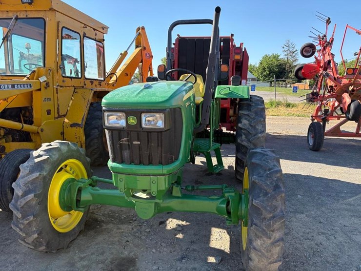 john-deere-5045e-image-4