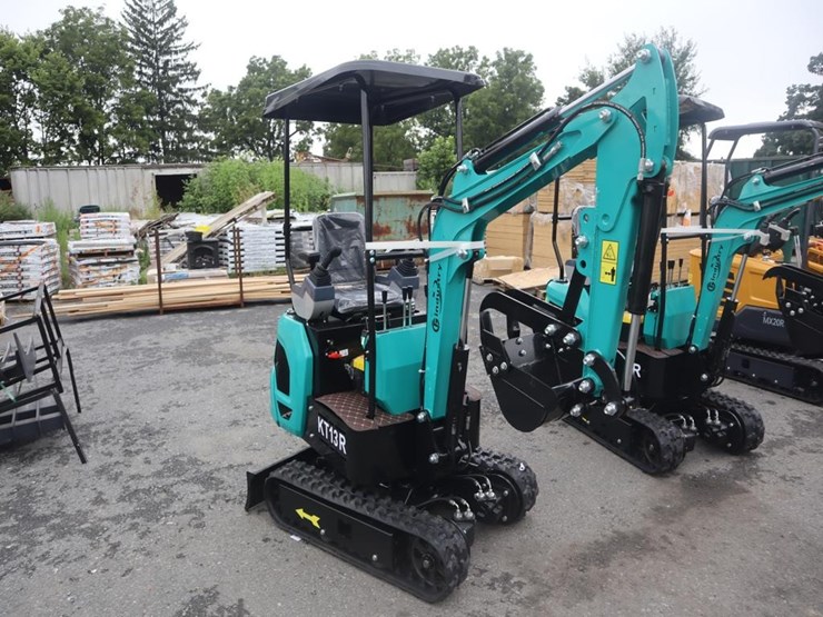 cfg-kt13r-mini-excavator-image-8