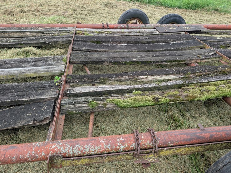 danahue-928-s-planter-trailer-image-15