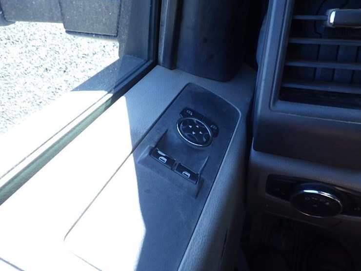 2019-ford-f550-image-35