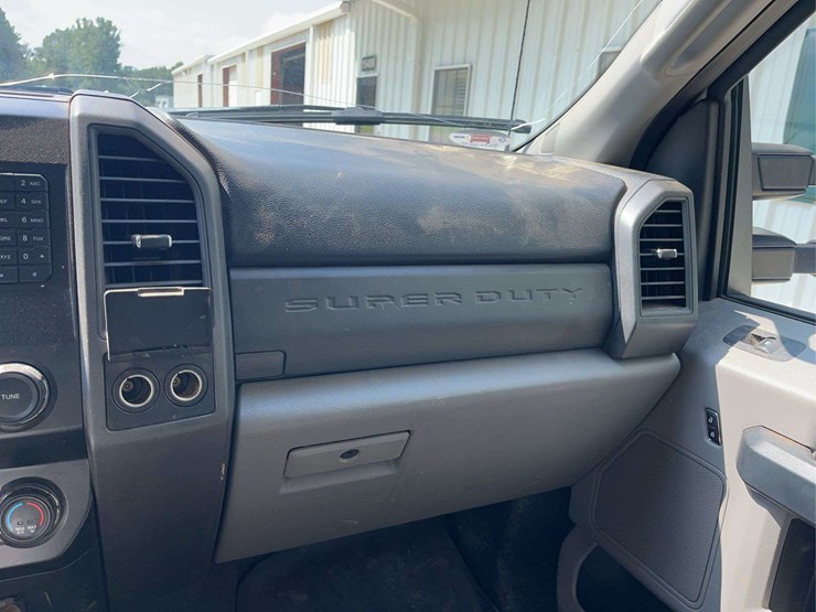 2019-ford-f350-image-31