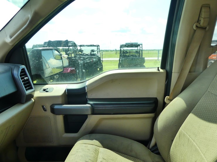 2019-ford-f150-image-14