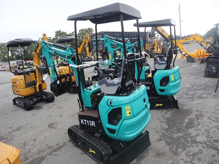 cfg-kt13r-mini-excavator-image-4