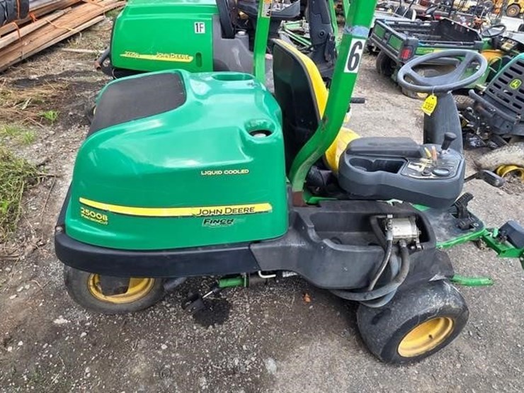 john-deere-2500b-image-8