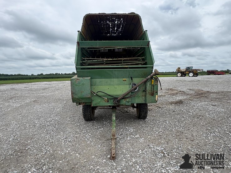 john-deere-716-image-2