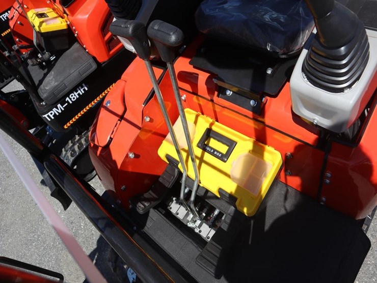 tpm-18hh-mini-excavator-image-10