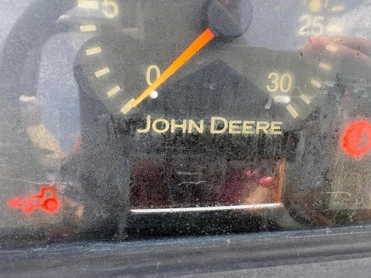 john-deere-4520-image-29