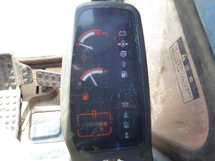 hitachi-ex120-image-37