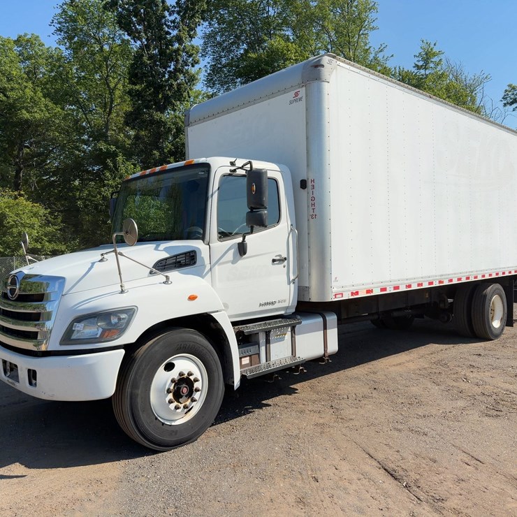 2019 HINO 268