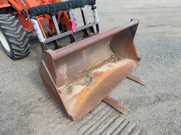 2001-kubota-r420-image-8