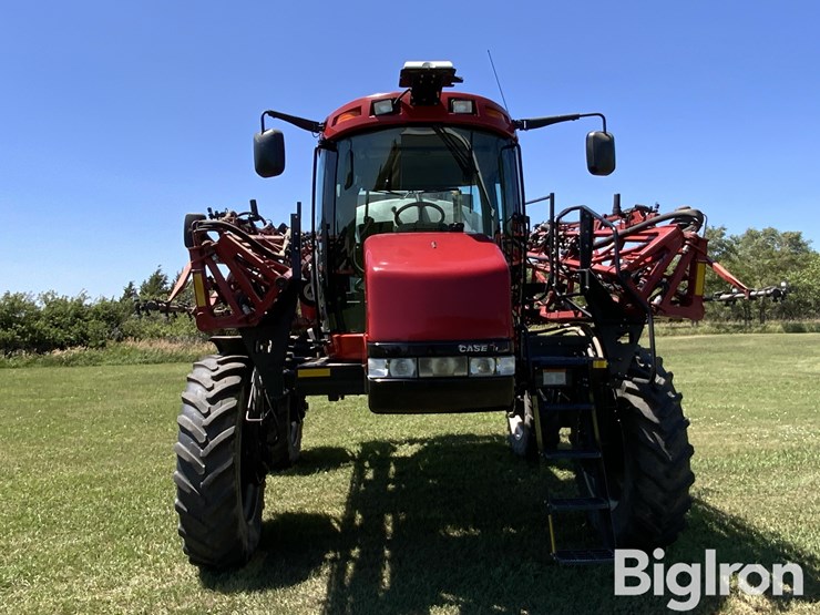 2011-case-ih-patriot-4420-image-2
